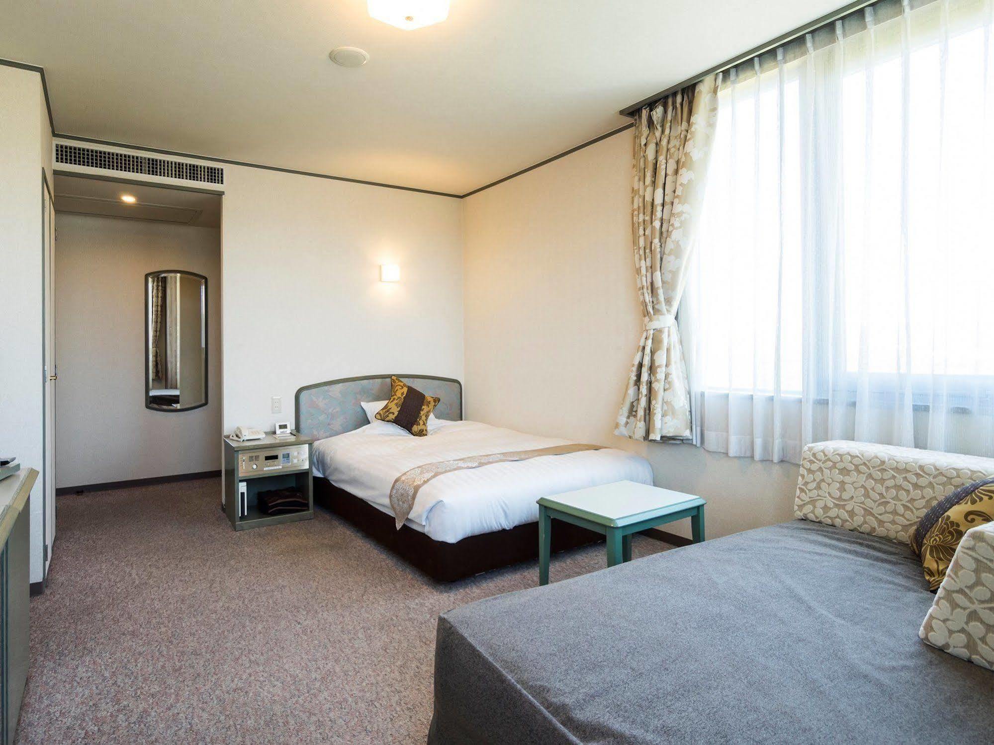 Hotel Areaone Hiroshima Wing Higashihiroshima Exterior foto